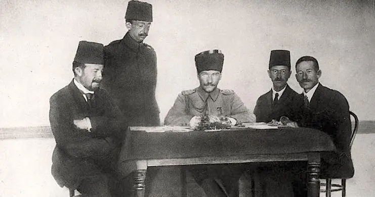 Atatürk’ün 29 Ekim Vizyonu: Bir Liderin Hoshin’i ve Cumhuriyet Mazhar Mufit Kansu.jpg - Atatürk’ün 29 Ekim Vizyonu: Bir Liderin Hoshin’i ve Cumhuriyet